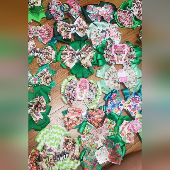 Colorful Assorted Hair Bows - Picture 4 of 10